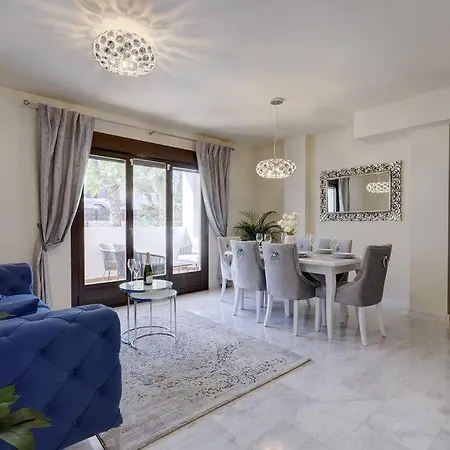 Stunning Modern Townhouse In Riviera Del Sol شقة *