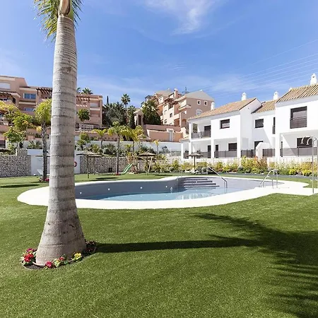 Stunning Modern Townhouse In Riviera Del Sol * مالقة