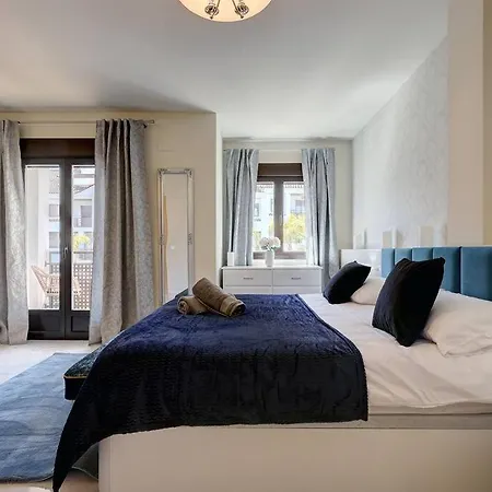 Stunning Modern Townhouse In Riviera Del Sol Appartement